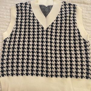 Houndstooth Vest Black And White